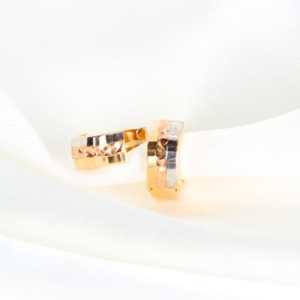 ARRACADAS FACETADA HUGGIE ORO 10K