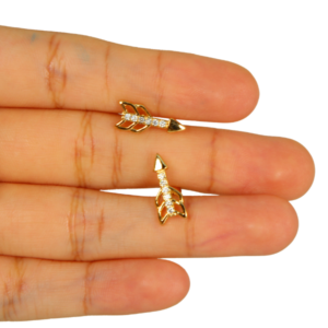 Broqueles De Flecha Con Circonias Y Broche De Bolita