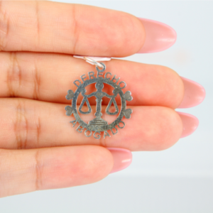 Dije Feliz Día del Abogado Plata .925 Regalo